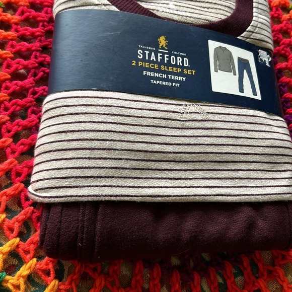 Stafford small two piece French Terry sleep set - Picture 4 of 11